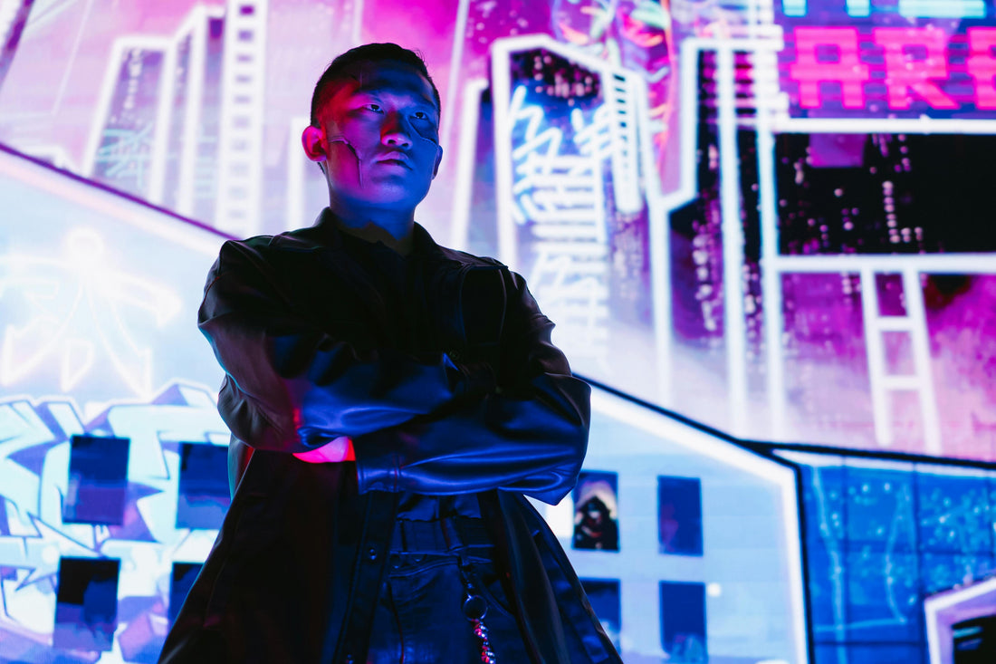 Cyber Katalog #4: Soft cyberpunk – jak wprowadzić futurystyczny styl do codziennych stylizacji
